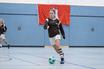 Bild 395 - C-Juniorinnen Loewinnen Cup